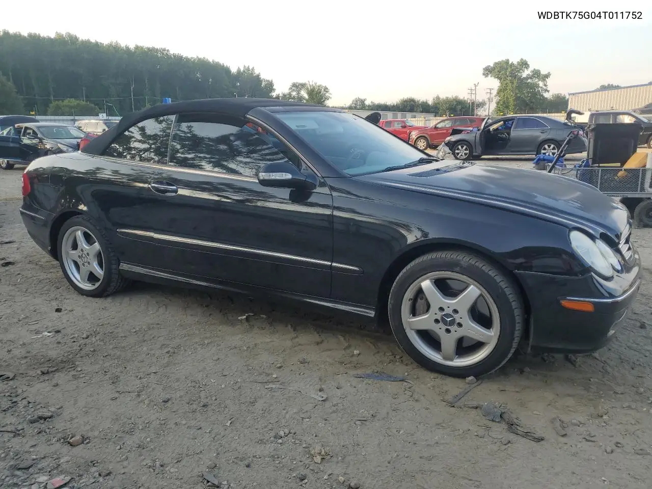 2004 Mercedes-Benz Clk 500 VIN: WDBTK75G04T011752 Lot: 62236405