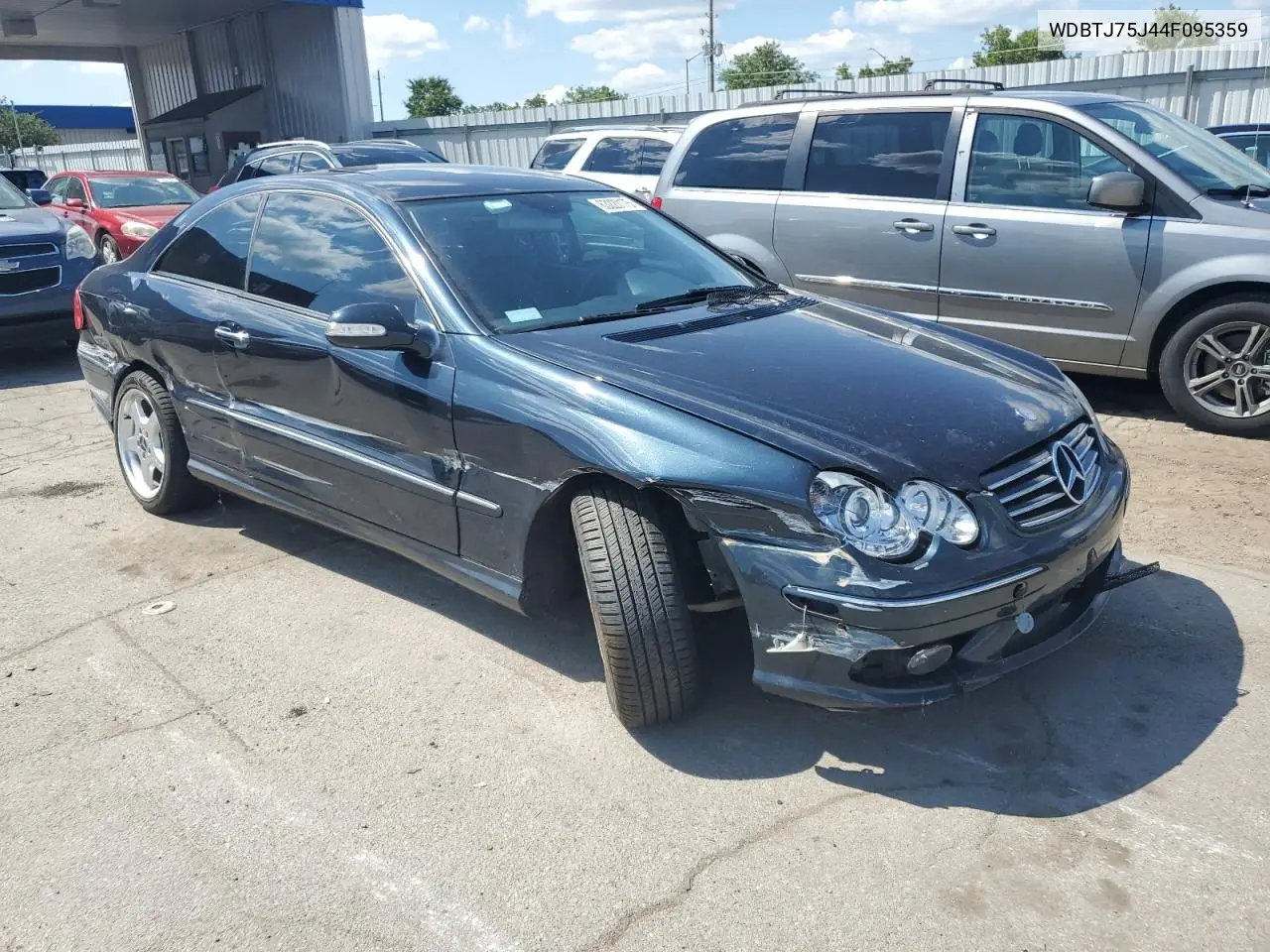 2004 Mercedes-Benz Clk 500 VIN: WDBTJ75J44F095359 Lot: 63220175