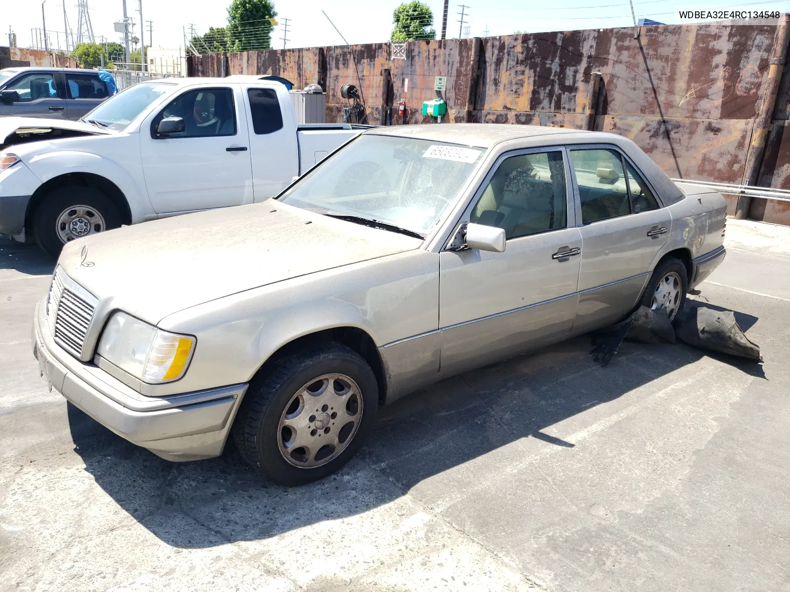 1994 Mercedes-Benz E 320 VIN: WDBEA32E4RC134548 Lot: 65082924