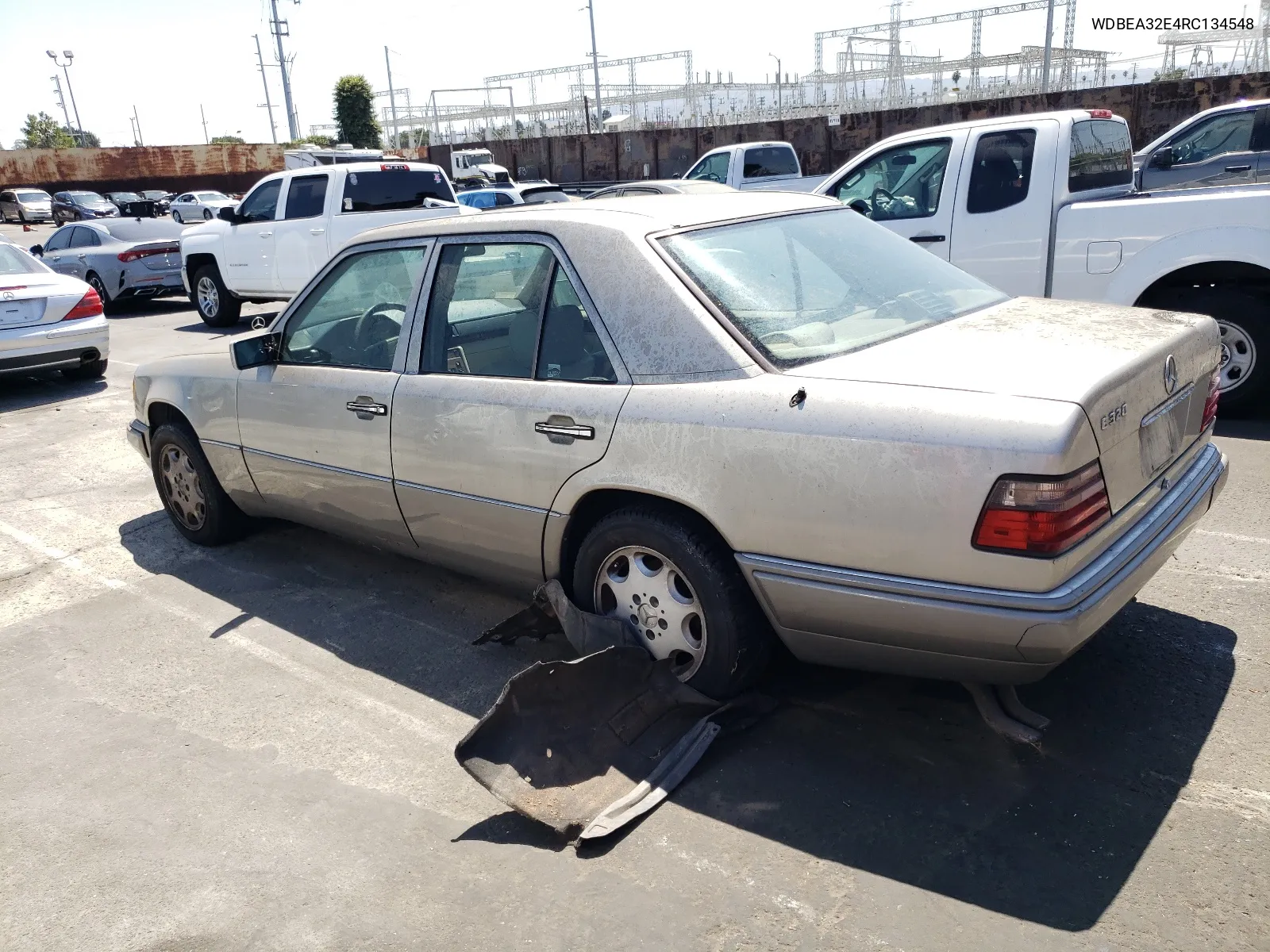 1994 Mercedes-Benz E 320 VIN: WDBEA32E4RC134548 Lot: 65082924