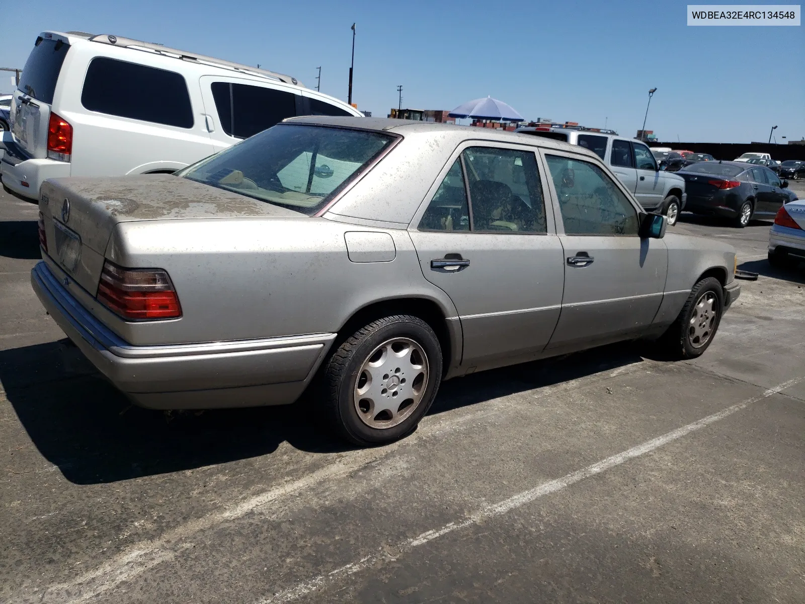 1994 Mercedes-Benz E 320 VIN: WDBEA32E4RC134548 Lot: 65082924
