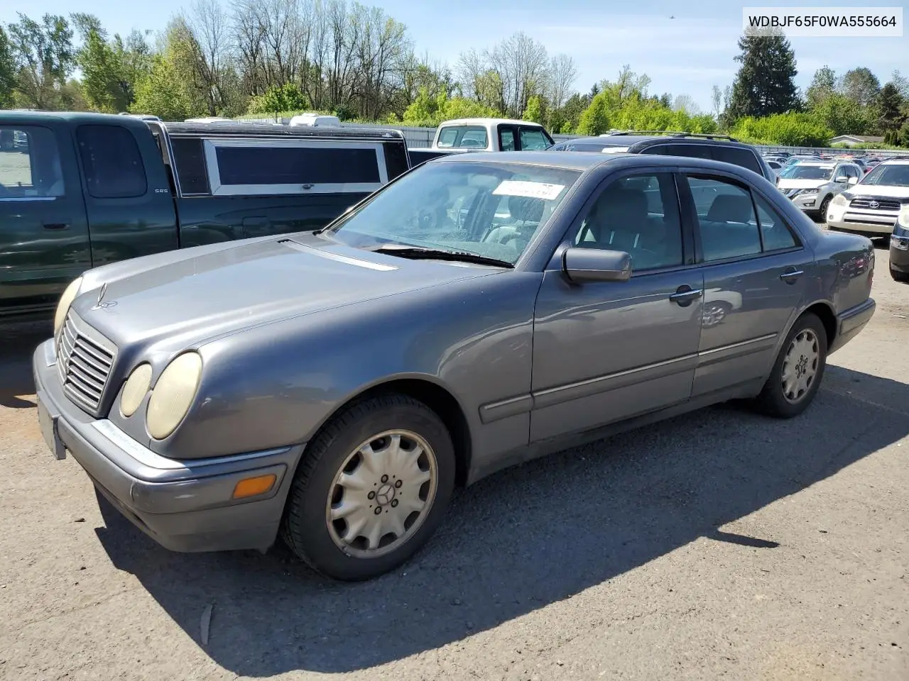 1998 Mercedes-Benz E 320 VIN: WDBJF65F0WA555664 Lot: 56036175