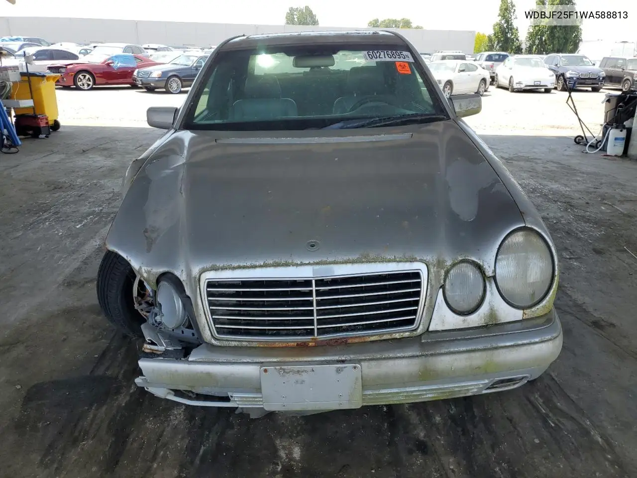 1998 Mercedes-Benz E 300Td VIN: WDBJF25F1WA588813 Lot: 60276895