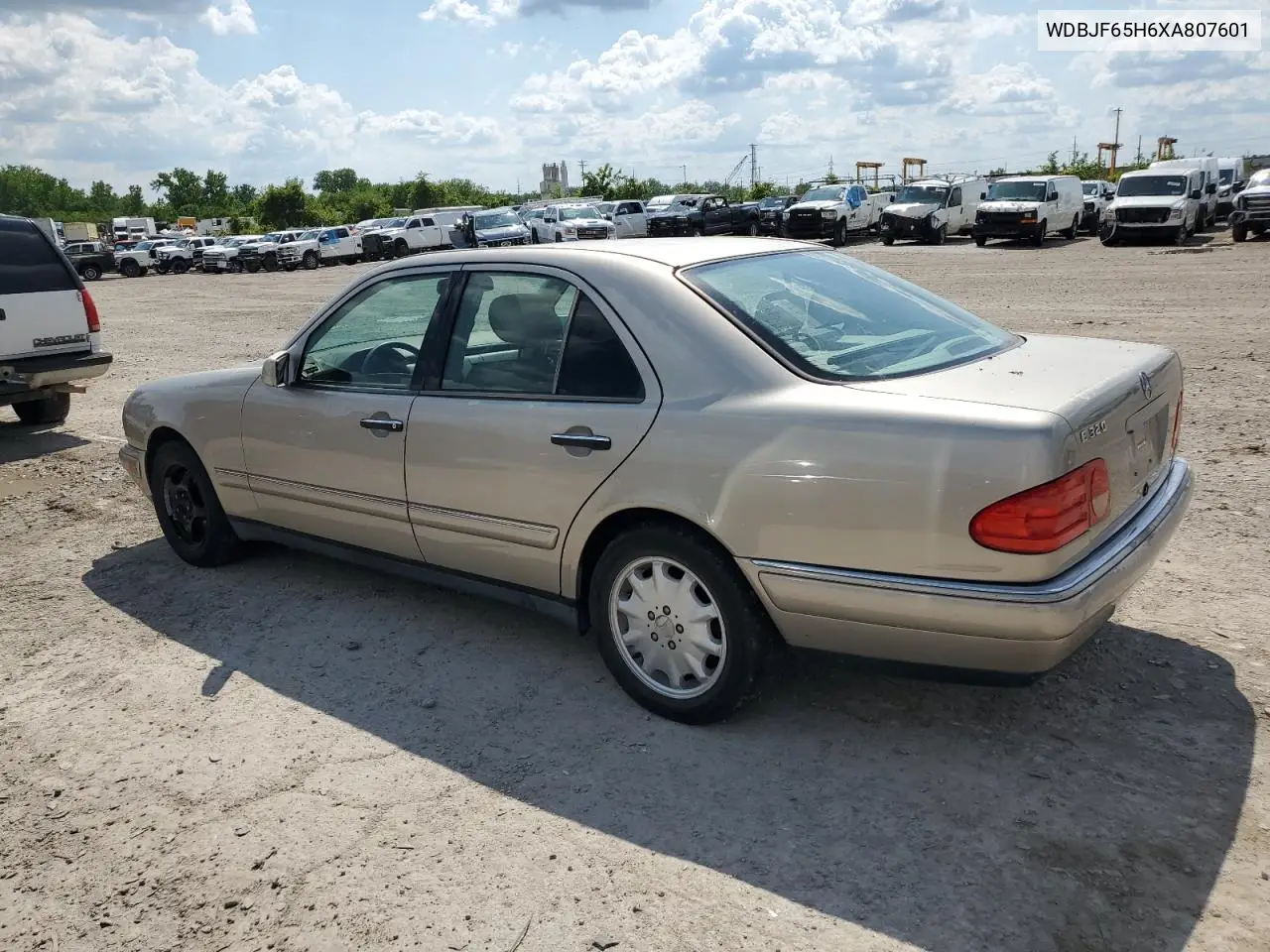 1999 Mercedes-Benz E 320 VIN: WDBJF65H6XA807601 Lot: 56387925