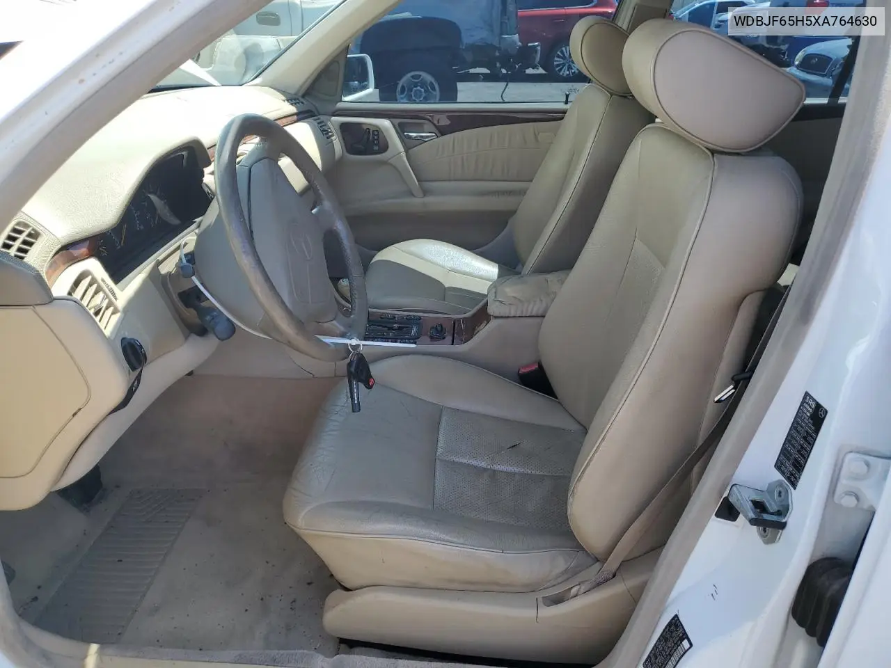 1999 Mercedes-Benz E 320 VIN: WDBJF65H5XA764630 Lot: 60126695