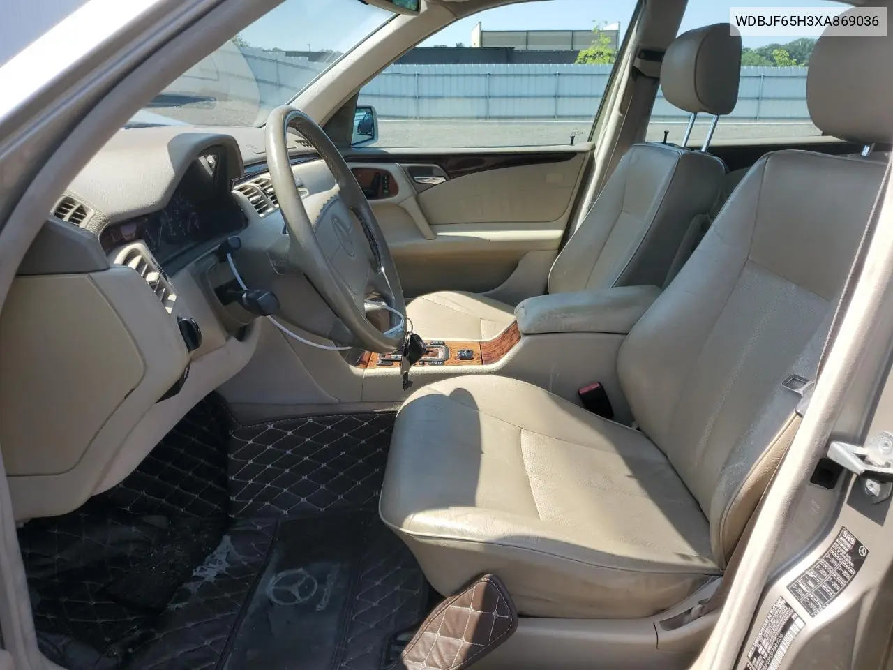1999 Mercedes-Benz E 320 VIN: WDBJF65H3XA869036 Lot: 62121505