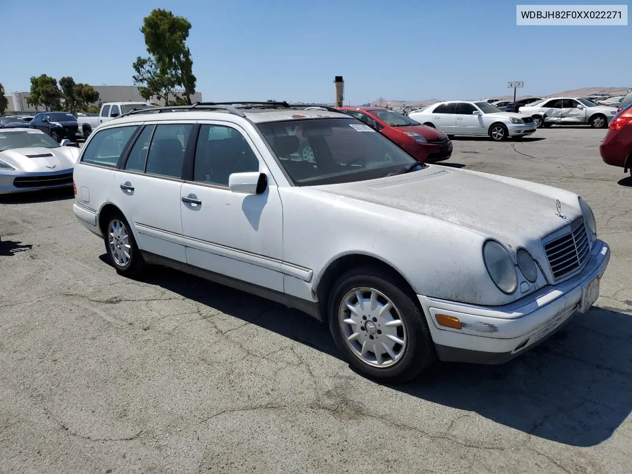 1999 Mercedes-Benz E 320 4Matic VIN: WDBJH82F0XX022271 Lot: 62675895