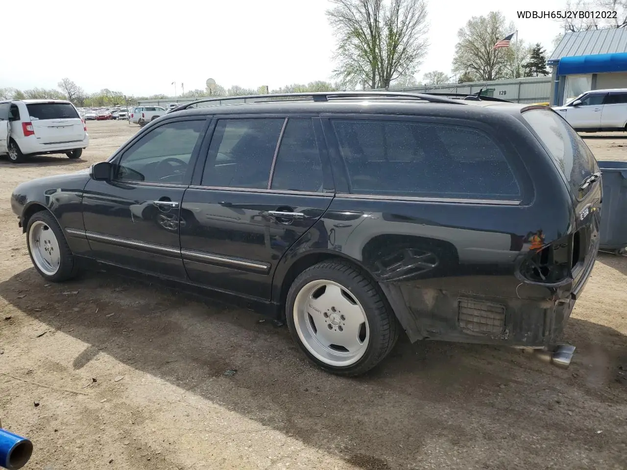 2000 Mercedes-Benz E 320 VIN: WDBJH65J2YB012022 Lot: 51615405
