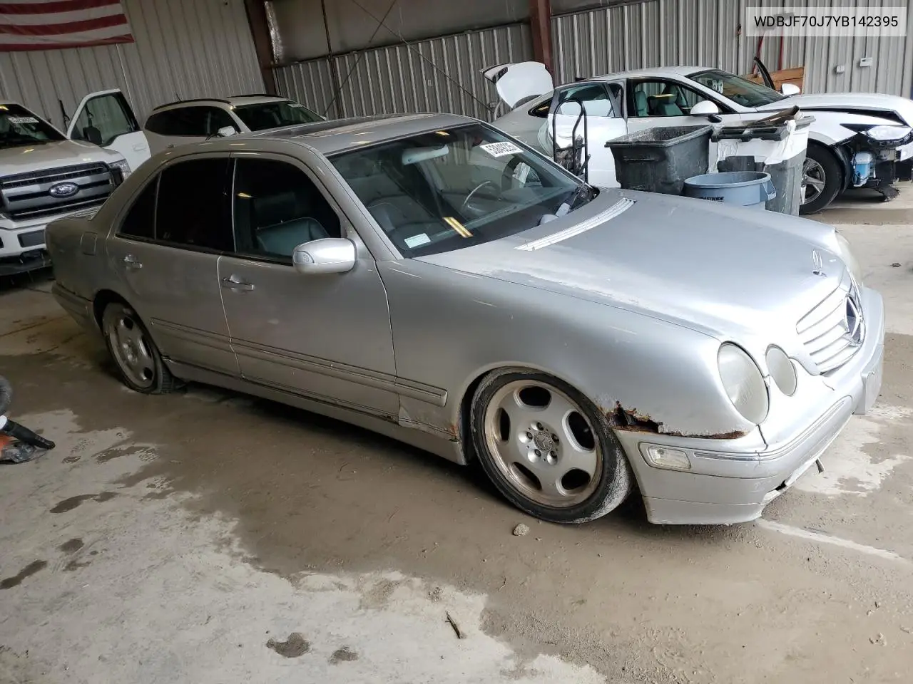 2000 Mercedes-Benz E 430 VIN: WDBJF70J7YB142395 Lot: 53849225