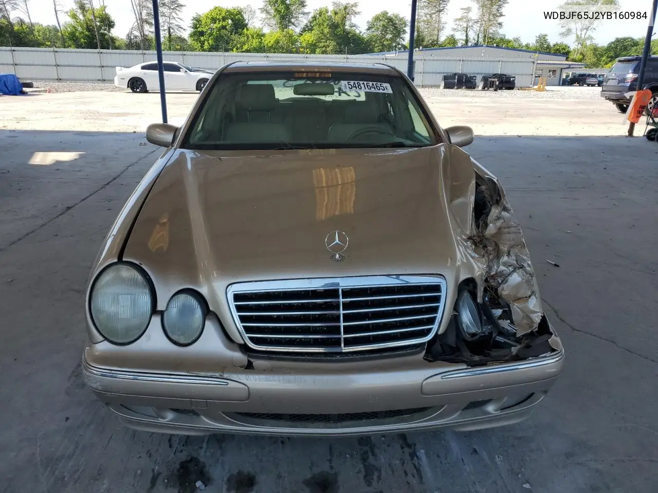 2000 Mercedes-Benz E 320 VIN: WDBJF65J2YB160984 Lot: 54816465