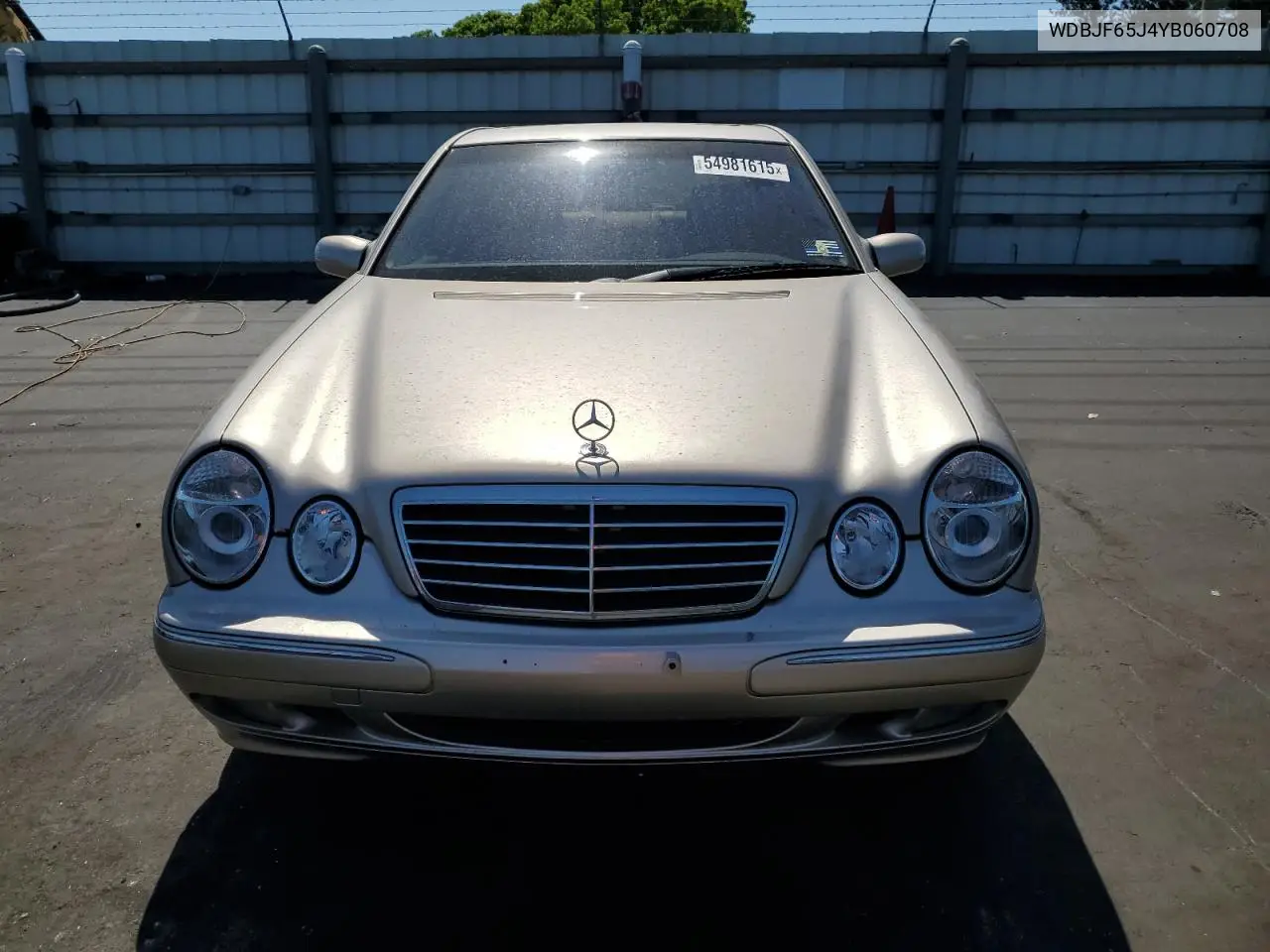 2000 Mercedes-Benz E 320 VIN: WDBJF65J4YB060708 Lot: 54981615