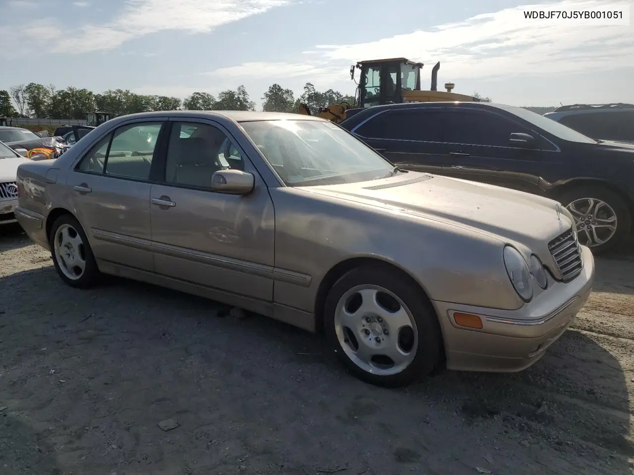 2000 Mercedes-Benz E 430 VIN: WDBJF70J5YB001051 Lot: 55320105