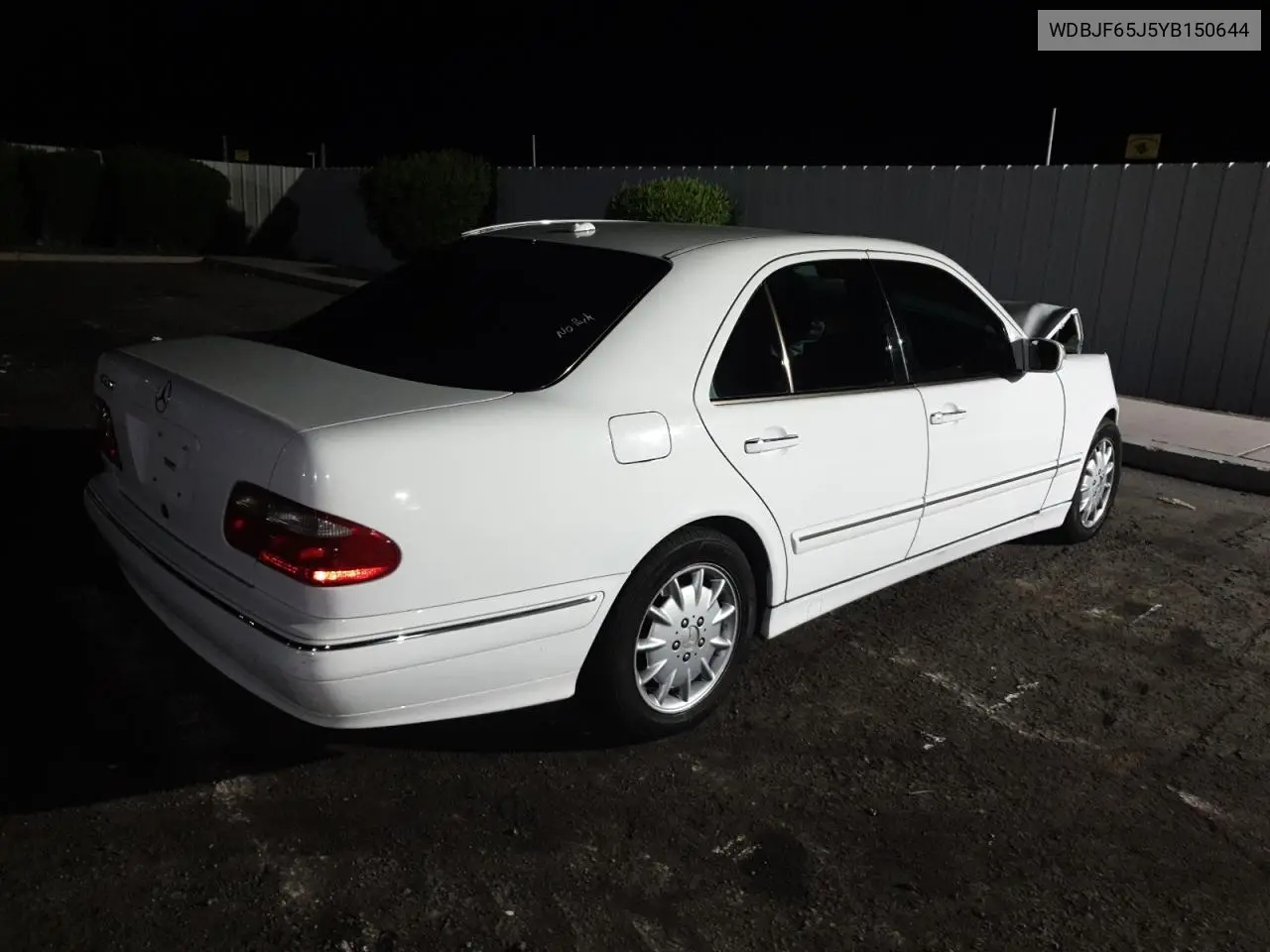 2000 Mercedes-Benz E 320 VIN: WDBJF65J5YB150644 Lot: 56445085