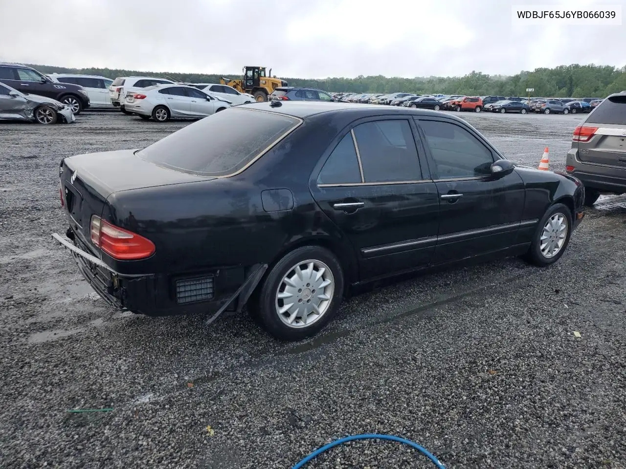 2000 Mercedes-Benz E 320 VIN: WDBJF65J6YB066039 Lot: 56731635