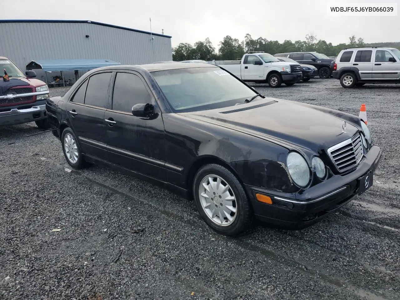 2000 Mercedes-Benz E 320 VIN: WDBJF65J6YB066039 Lot: 56731635