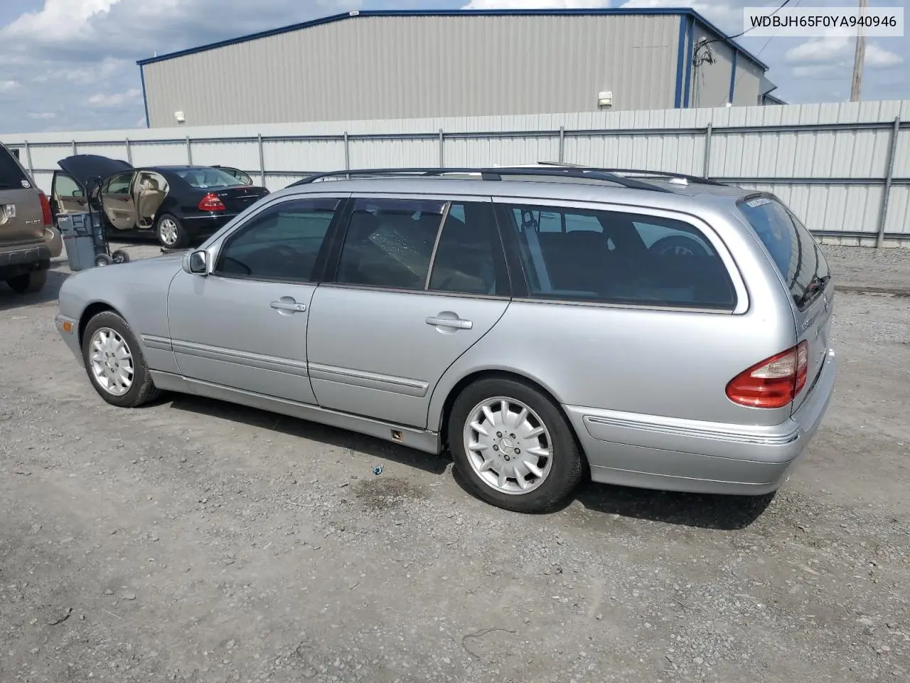 2000 Mercedes-Benz E 320 VIN: WDBJH65F0YA940946 Lot: 60494975