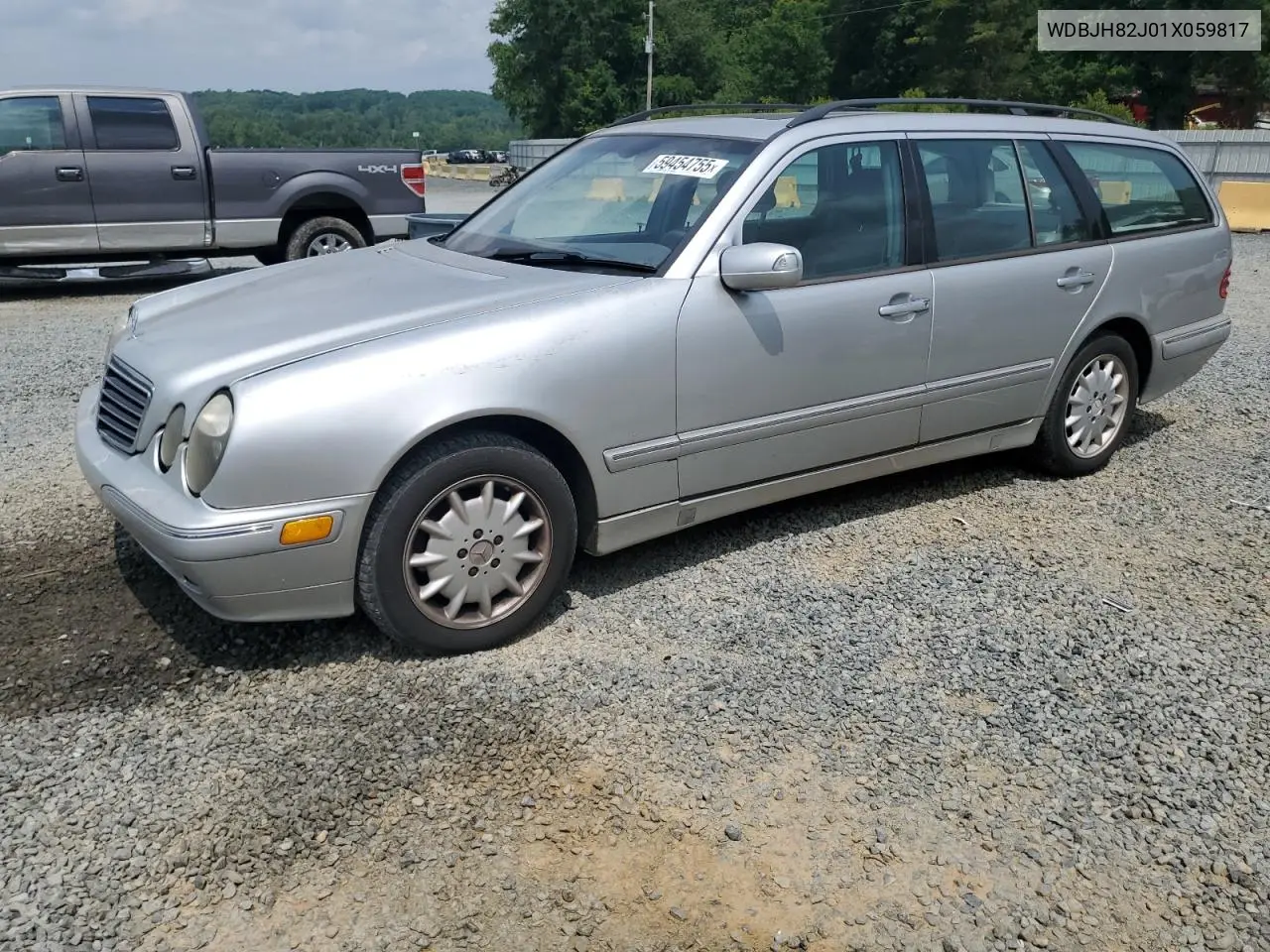 2001 Mercedes-Benz E 320 4Matic VIN: WDBJH82J01X059817 Lot: 59454755