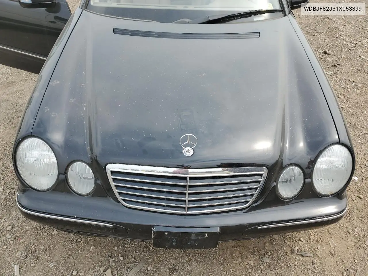 2001 Mercedes-Benz E 320 4Matic VIN: WDBJF82J31X053399 Lot: 60511895