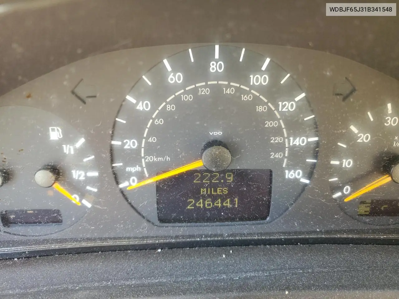 2001 Mercedes-Benz E 320 VIN: WDBJF65J31B341548 Lot: 61070775