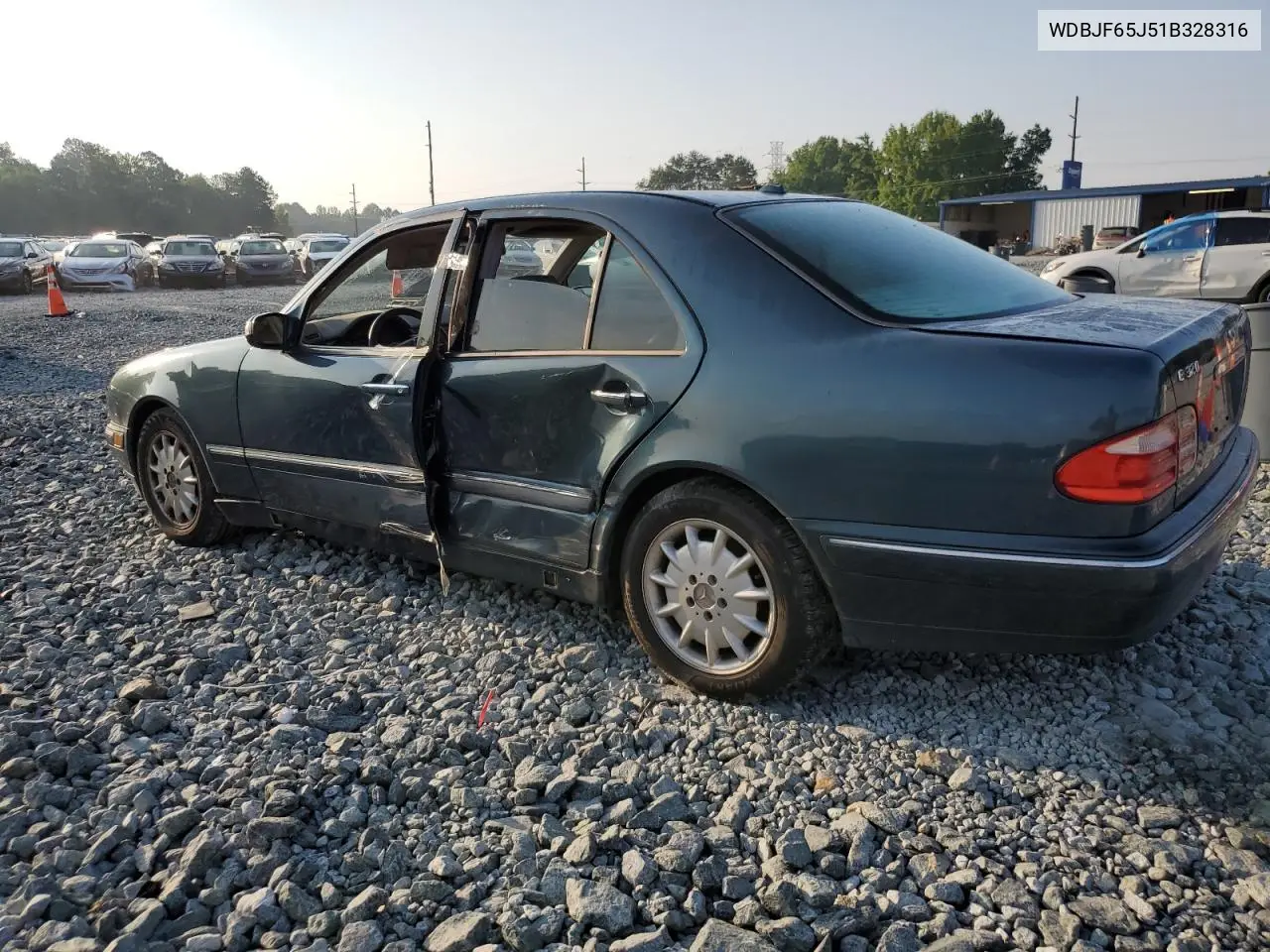 2001 Mercedes-Benz E 320 VIN: WDBJF65J51B328316 Lot: 61693435