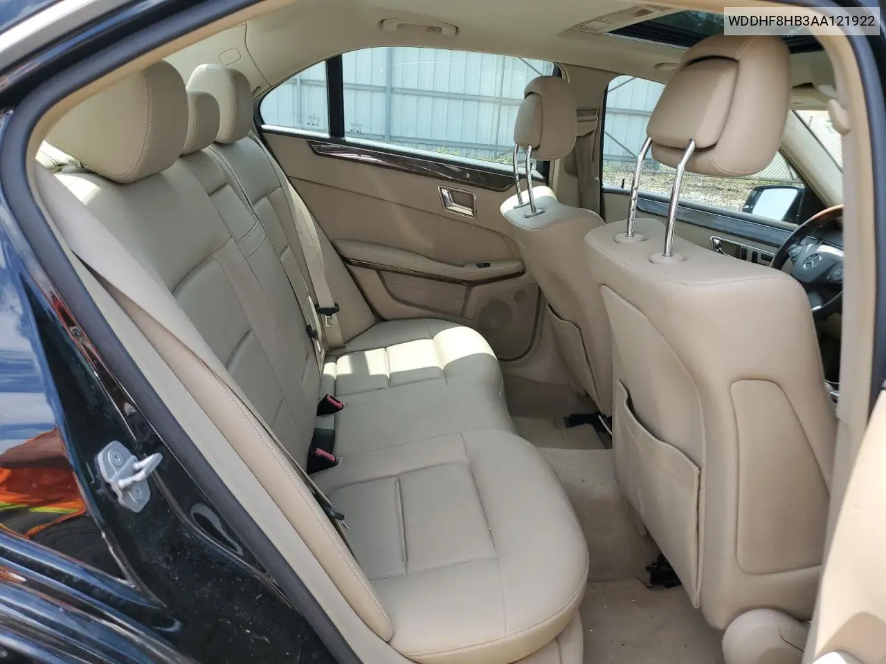 2010 Mercedes-Benz E 350 4Matic VIN: WDDHF8HB3AA121922 Lot: 61291615
