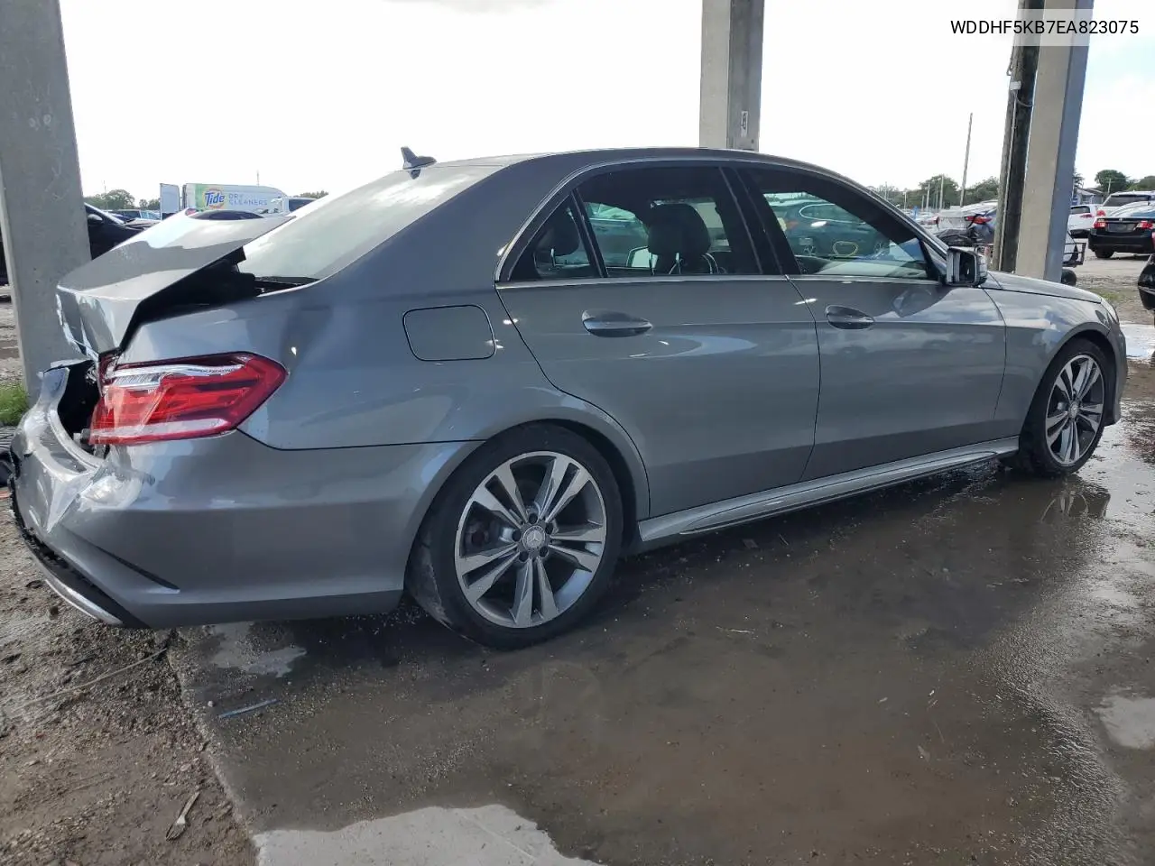 2014 Mercedes-Benz E 350 VIN: WDDHF5KB7EA823075 Lot: 56886345