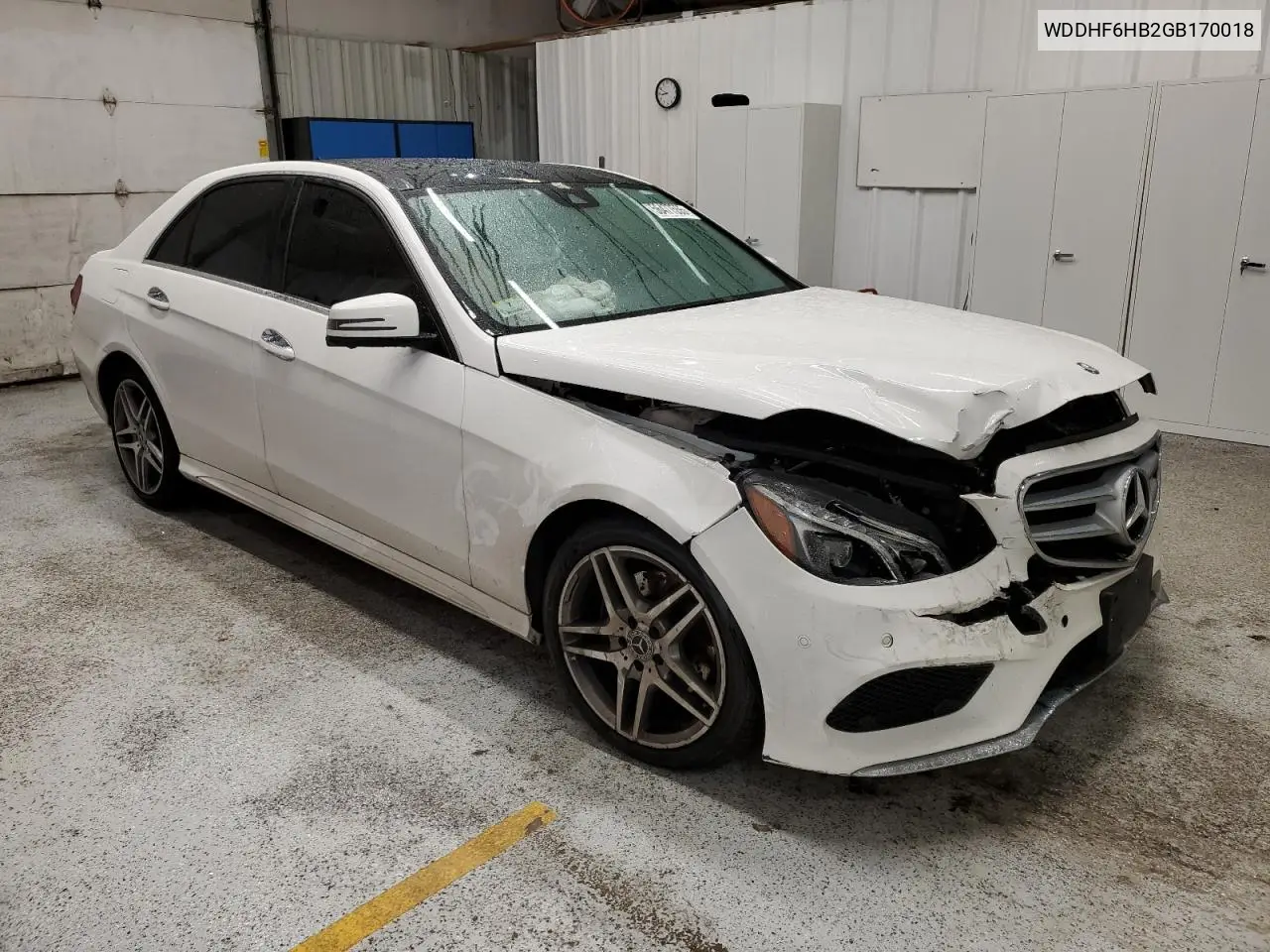 2016 Mercedes-Benz E 400 4Matic VIN: WDDHF6HB2GB170018 Lot: 56477555