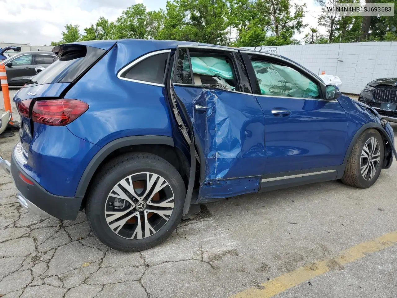 2025 Mercedes-Benz Gla 250 4Matic VIN: W1N4N4HB1SJ693683 Lot: 56178275