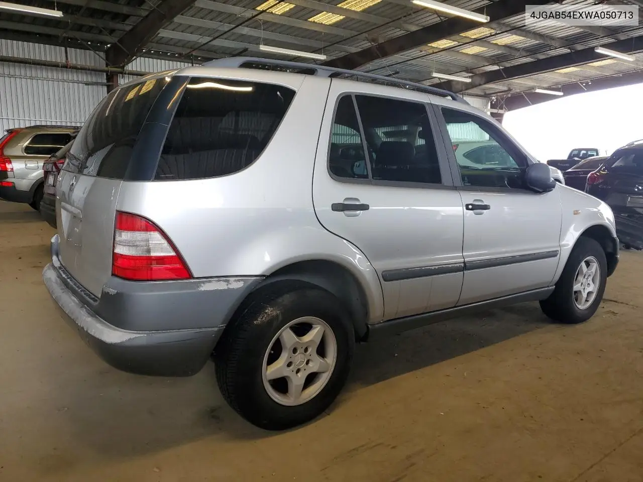 1998 Mercedes-Benz Ml 320 VIN: 4JGAB54EXWA050713 Lot: 62319435