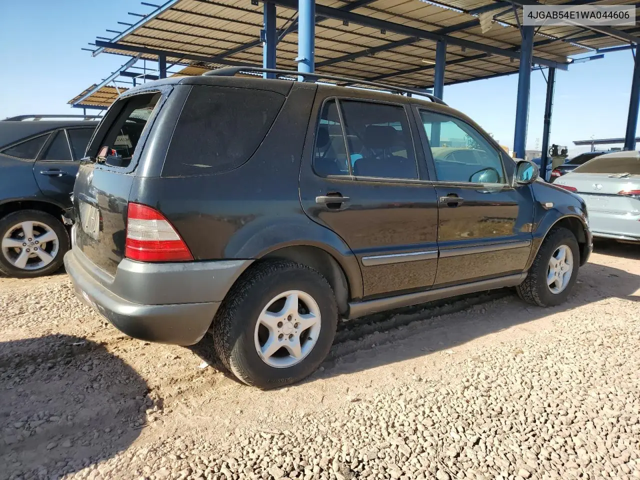 1998 Mercedes-Benz Ml 320 VIN: 4JGAB54E1WA044606 Lot: 86561044