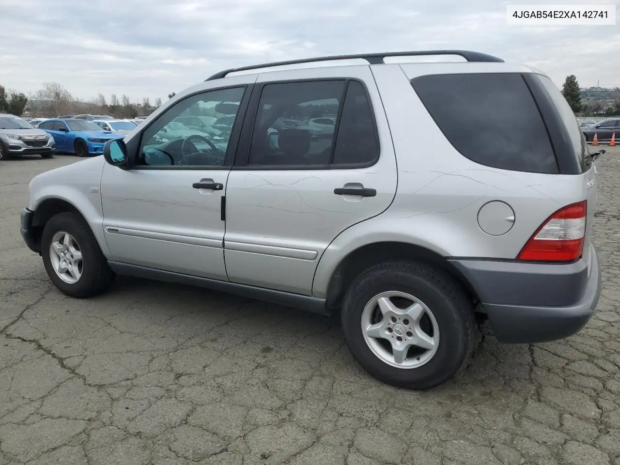 1999 Mercedes-Benz Ml 320 VIN: 4JGAB54E2XA142741 Lot: 45057045