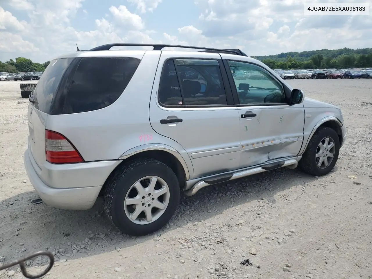 1999 Mercedes-Benz Ml 430 VIN: 4JGAB72E5XA098183 Lot: 63698355