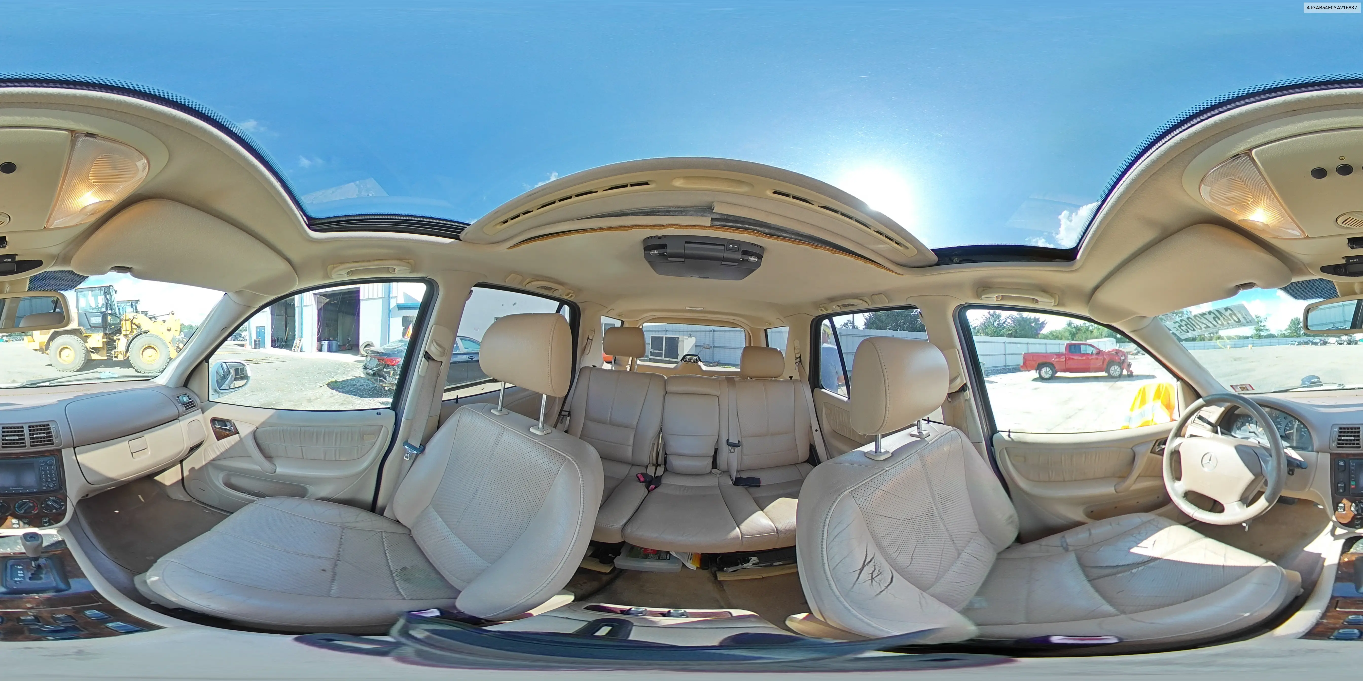2000 Mercedes-Benz Ml 320 VIN: 4JGAB54E0YA216837 Lot: 64672065