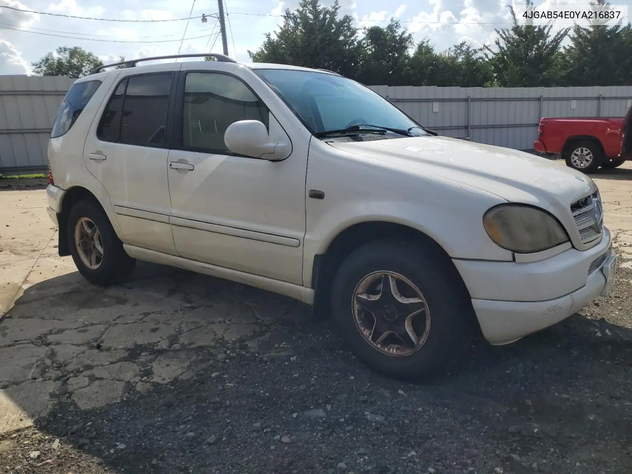 2000 Mercedes-Benz Ml 320 VIN: 4JGAB54E0YA216837 Lot: 64672065