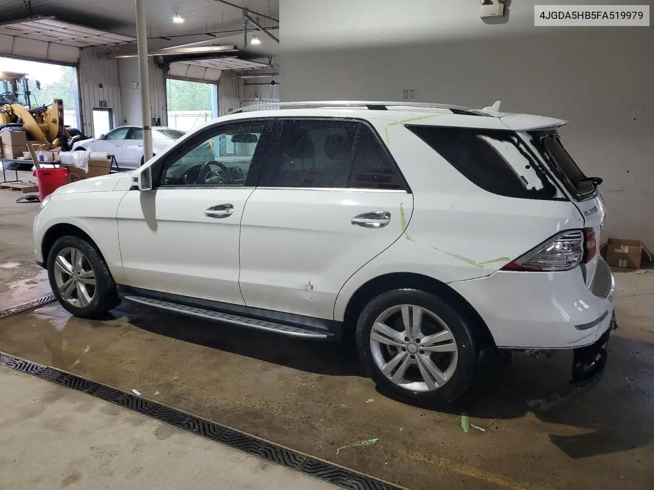 2015 Mercedes-Benz Ml 350 4Matic VIN: 4JGDA5HB5FA519979 Lot: 56627385