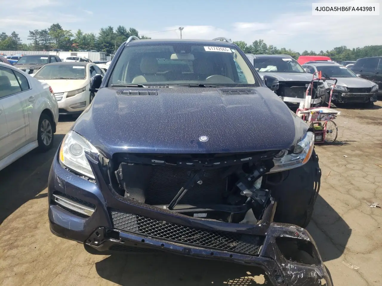 2015 Mercedes-Benz Ml 350 4Matic VIN: 4JGDA5HB6FA443981 Lot: 61742665