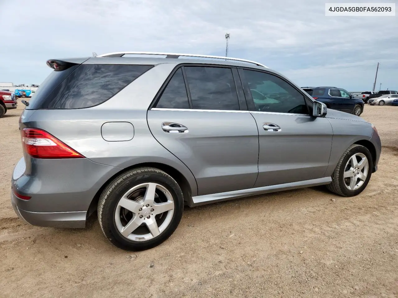 2015 Mercedes-Benz Ml 400 4Matic VIN: 4JGDA5GB0FA562093 Lot: 62386795