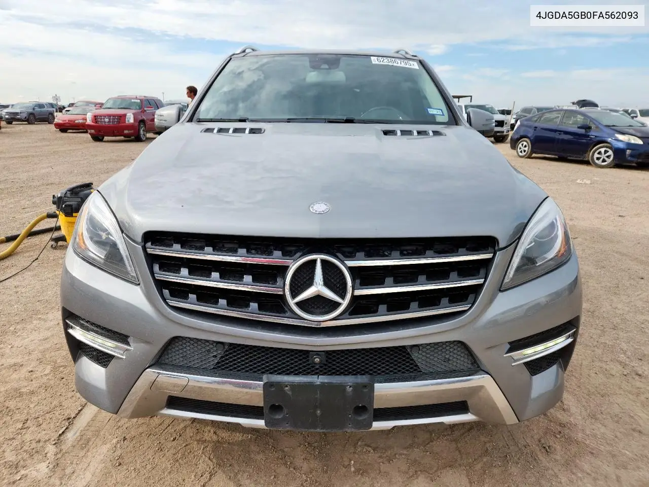 2015 Mercedes-Benz Ml 400 4Matic VIN: 4JGDA5GB0FA562093 Lot: 62386795
