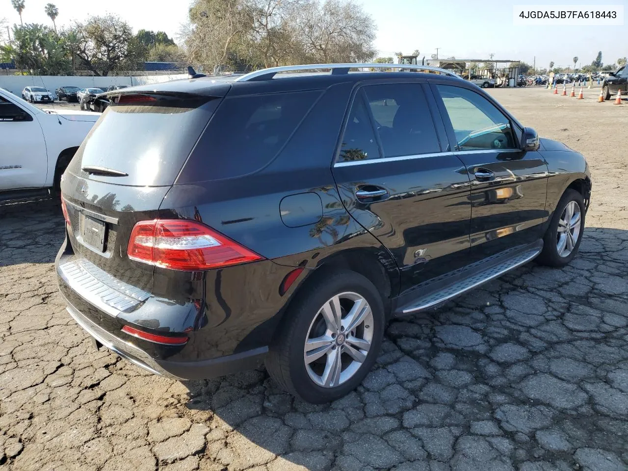 2015 Mercedes-Benz Ml 350 VIN: 4JGDA5JB7FA618443 Lot: 89013915