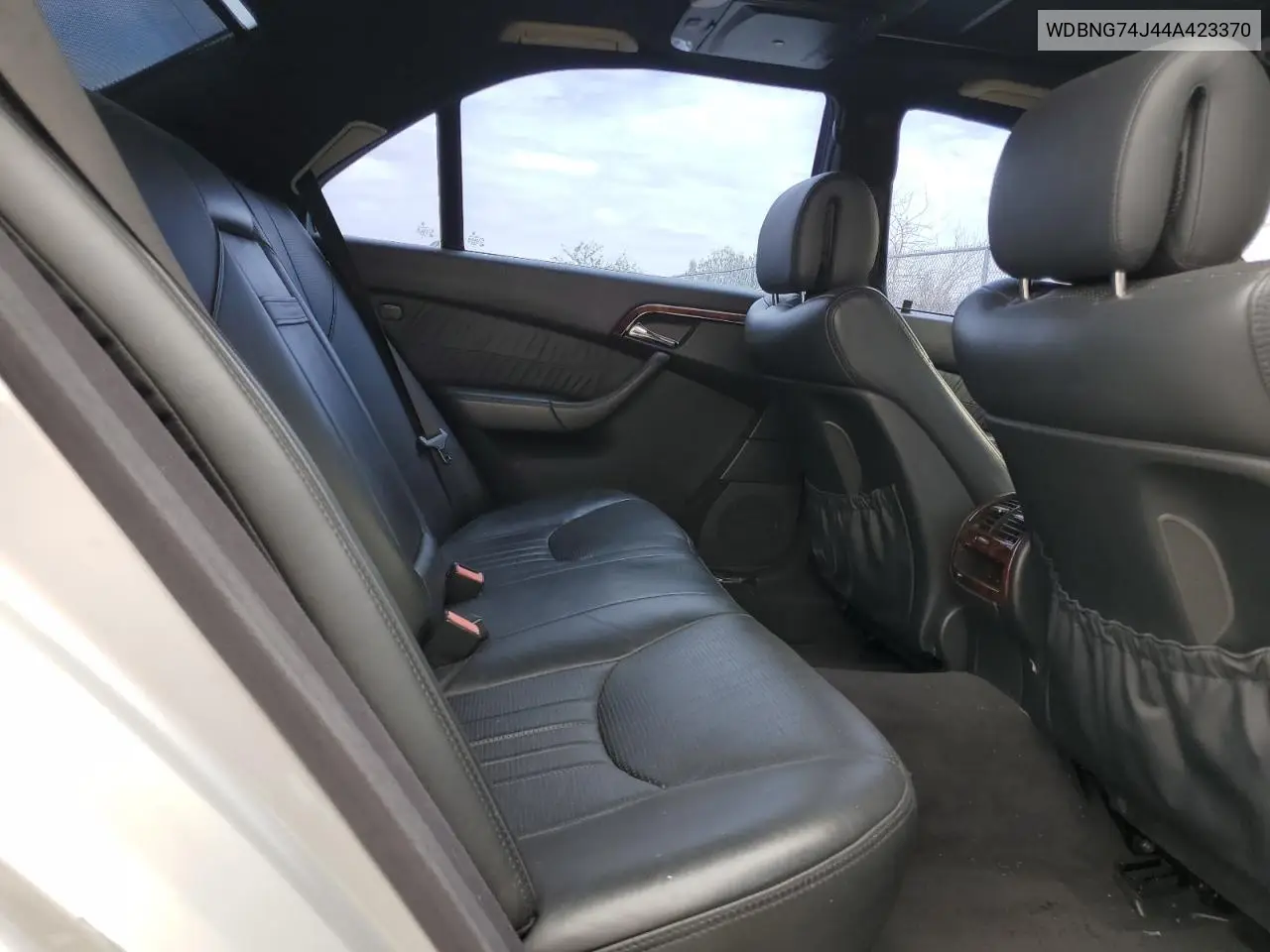 2004 Mercedes-Benz S 55 Amg VIN: WDBNG74J44A423370 Lot: 55639155