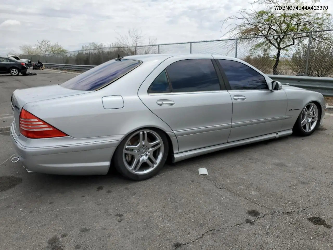 2004 Mercedes-Benz S 55 Amg VIN: WDBNG74J44A423370 Lot: 55639155