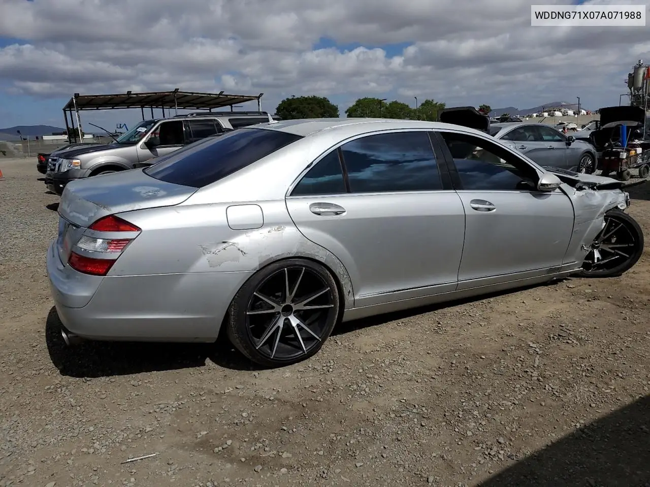 2007 Mercedes-Benz S 550 VIN: WDDNG71X07A071988 Lot: 56696045