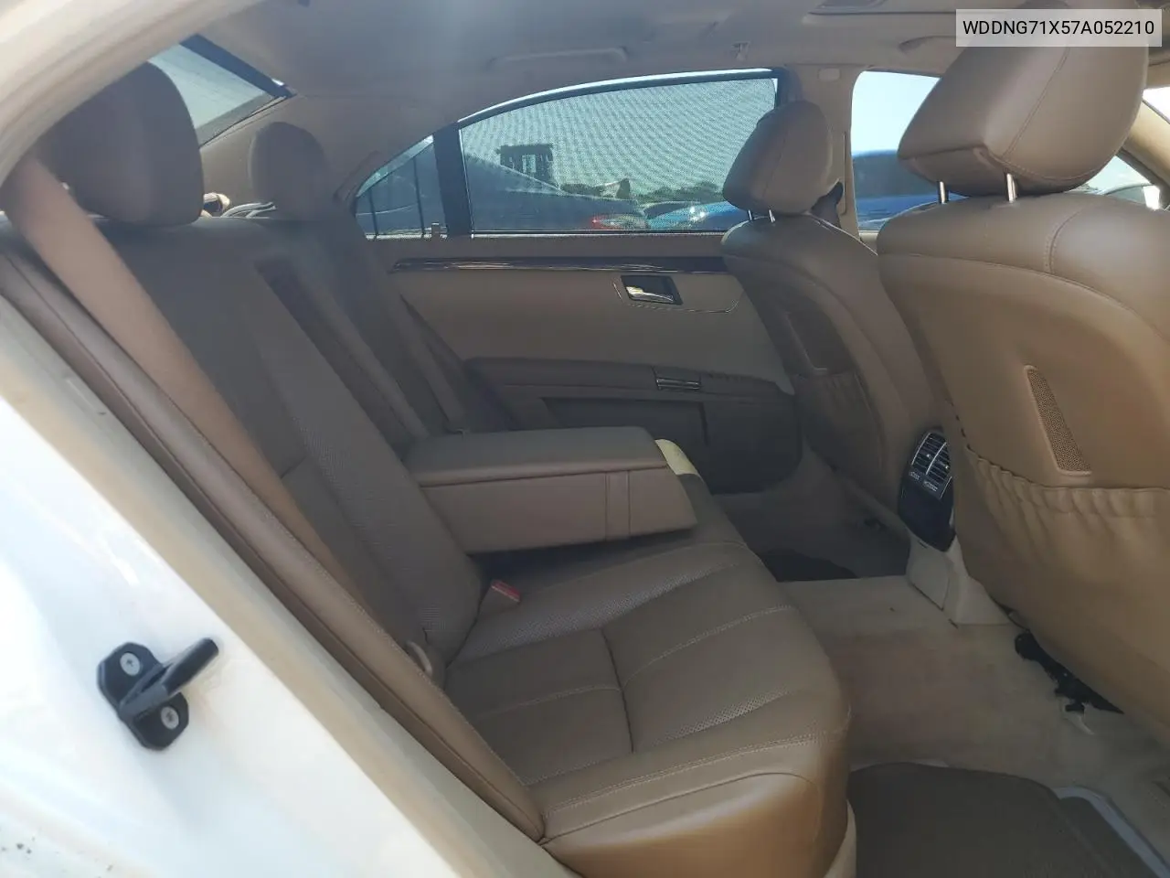 2007 Mercedes-Benz S 550 VIN: WDDNG71X57A052210 Lot: 61724425