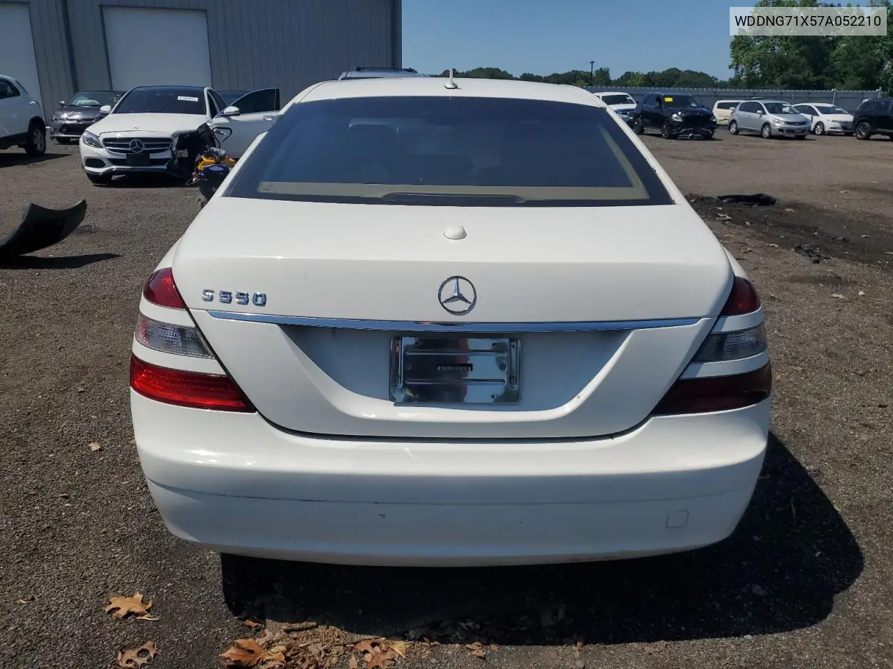 2007 Mercedes-Benz S 550 VIN: WDDNG71X57A052210 Lot: 61724425