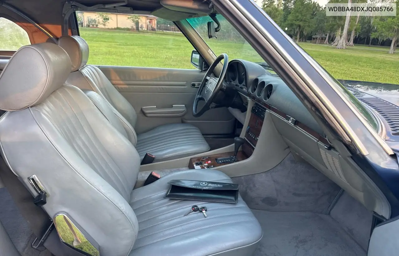 1988 Mercedes Benz 560 Sl VIN: WDBBA48DXJQ085766 Lot: 54797875