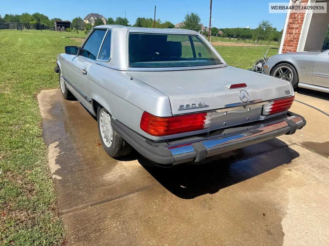 1988 Mercedes-Benz 560 Sl VIN: WDBBA48D1JA090936 Lot: 56725075