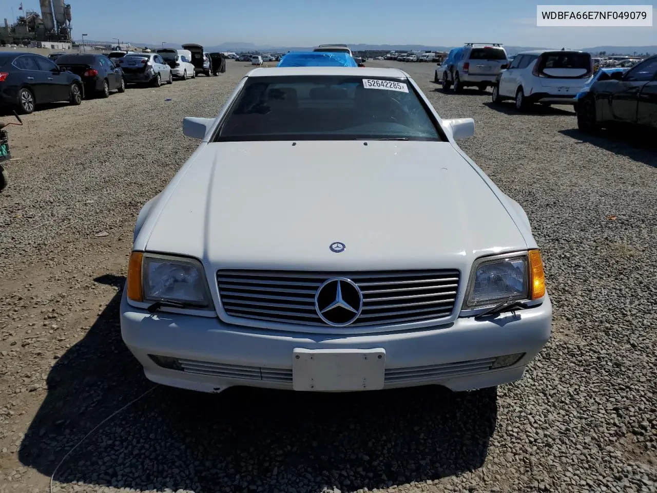 1992 Mercedes-Benz 500 Sl VIN: WDBFA66E7NF049079 Lot: 52642285