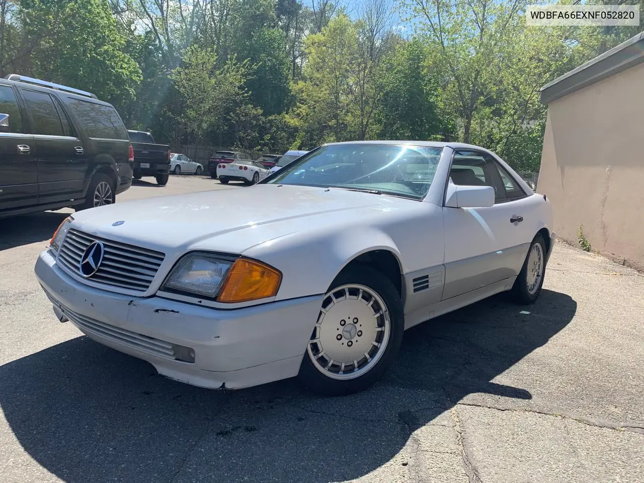 1992 Mercedes-Benz 500 Sl VIN: WDBFA66EXNF052820 Lot: 55408835