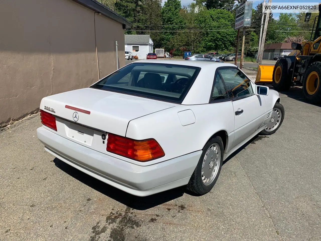 1992 Mercedes-Benz 500 Sl VIN: WDBFA66EXNF052820 Lot: 55408835