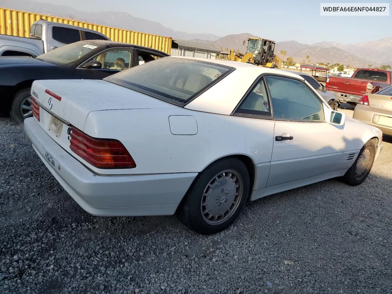 1992 Mercedes-Benz 500 Sl VIN: WDBFA66E6NF044827 Lot: 75097374